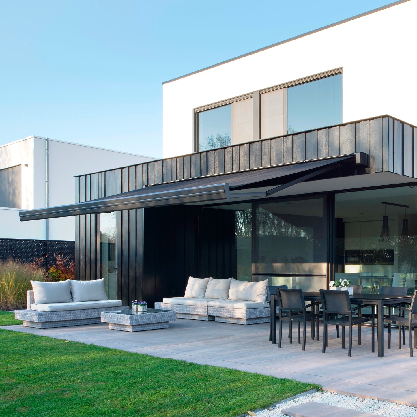 Squaro Awning