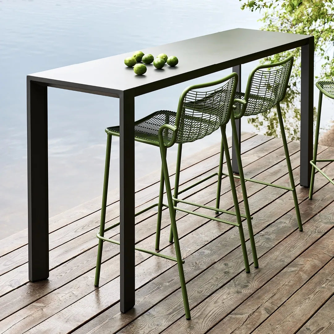 MUST - Outdoor - Dining - Stools & Benches