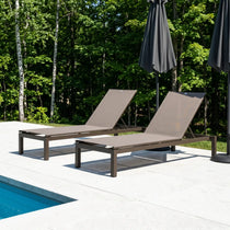 Bord de piscine