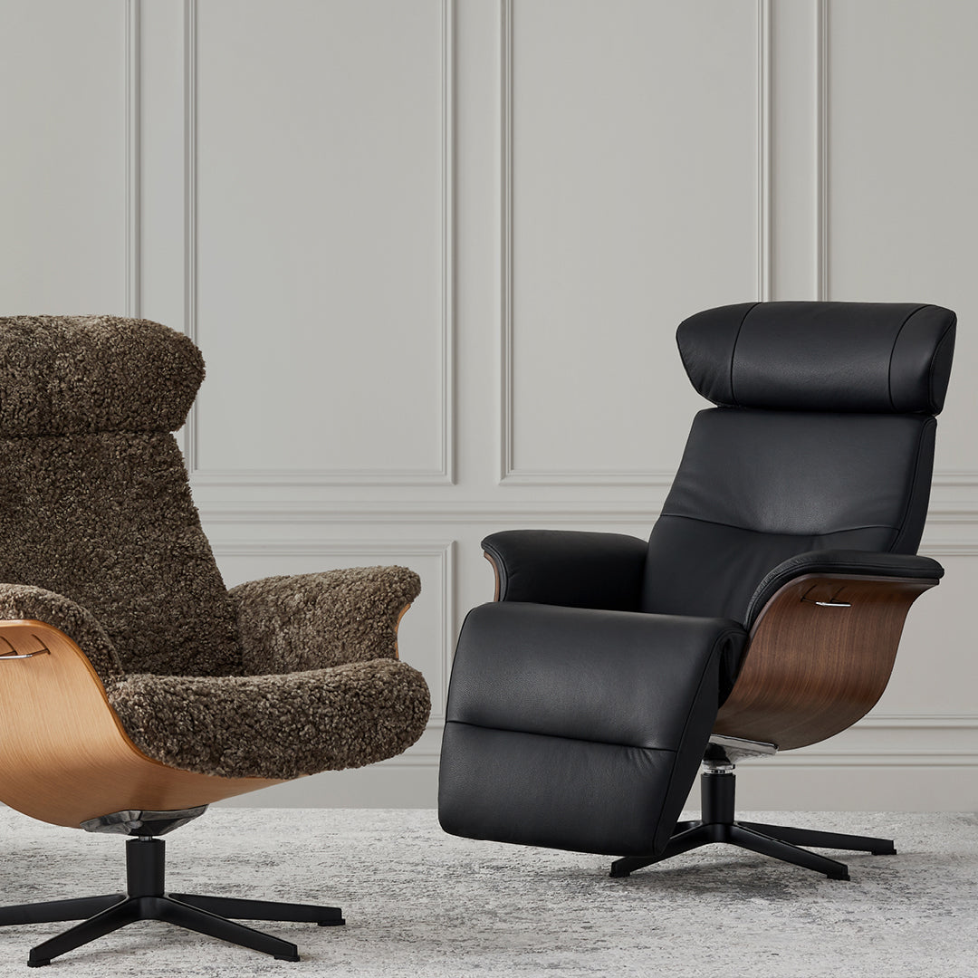 Timeout - Fauteuil inclinable en cuir avec repose-pieds intégré par Conform