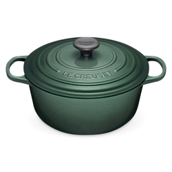 Round Dutch Oven by Le Creuset