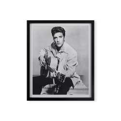 Elvis Presley on guitar - Impression