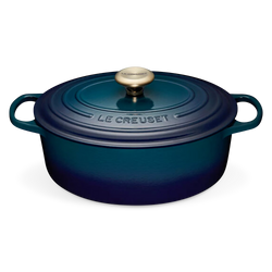 Oval Dutch Oven by Le Creuset