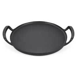 Le Creuset Alpine pizza pan