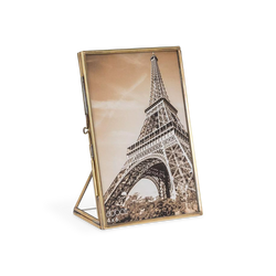 Candid - Picture frame minalist